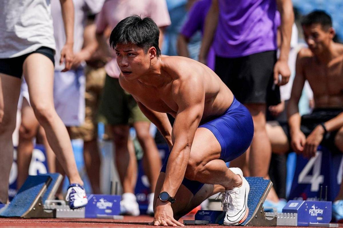 官网入口曼联打破历史纪录,苏炳添教练泪洒赛场!